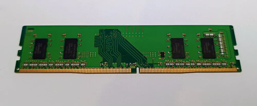 Hynix 4GB HMA851U6AFR6N-UH 288Pin DIMM DDR4, 1.2V, 1Rx16, non-ECC, CL17, PC4-19200, 2400MHz SKLADEM