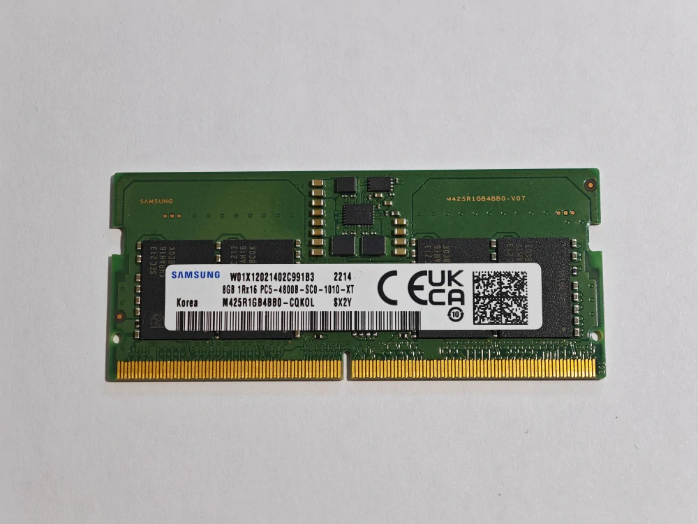 Samsung M425R1GB4BBO-CQKOL 8GB DDR5 262-pin SO-DIMM PC5-38400 4800Mhz CL40 1Rx16 1.1V non-ECC SKLADEM.