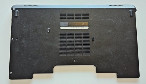 Dell Latitude E6440 OEM Bottom Case Cover door 0DKWJW DKWJW CN-0DKWJW SKLADEM