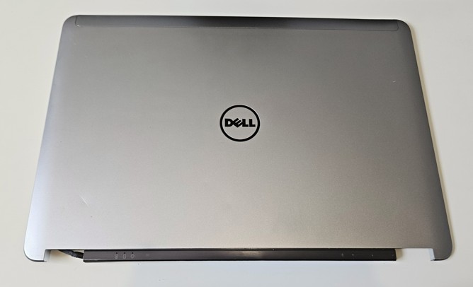 Dell Latitude E6440 OEM 14“ LCD back cover 0M16D4, AM0VG000100, ANTENNA DC330019W0L SKLADEM