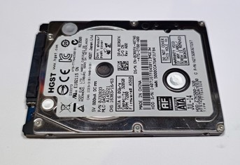 HITACHI – HTS725032A7E630 – 320GB, 7200rpm,  firmware A560, DP/N 0CR6FK, 8MB cache, SATA, 2,5“,  7mm