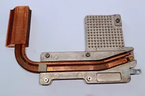 Fujitsu Amilo PA2548 heatsink 24-20907-70 SKLADEM
