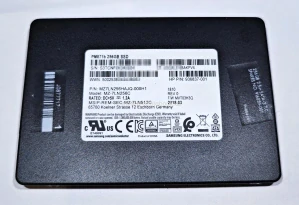 Samsung MZ-7LN256C, PM871b, MZ7LN256HAJQ-000H1 256GB 2,5" SATA III SSD TCL SKLADEM