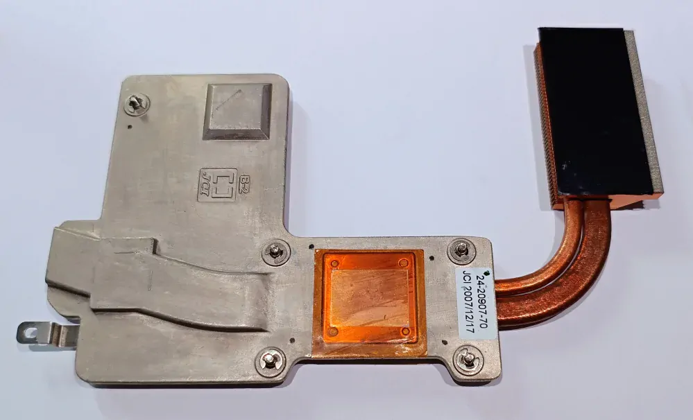 Fujitsu Amilo PA2548 heatsink 24-20907-70 SKLADEM