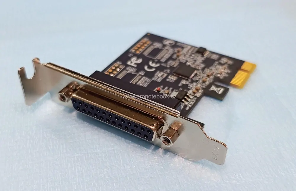 AXAGON PCEA-P1N,  parallel port PCIe card, ASIX AX99100 SKLADEM