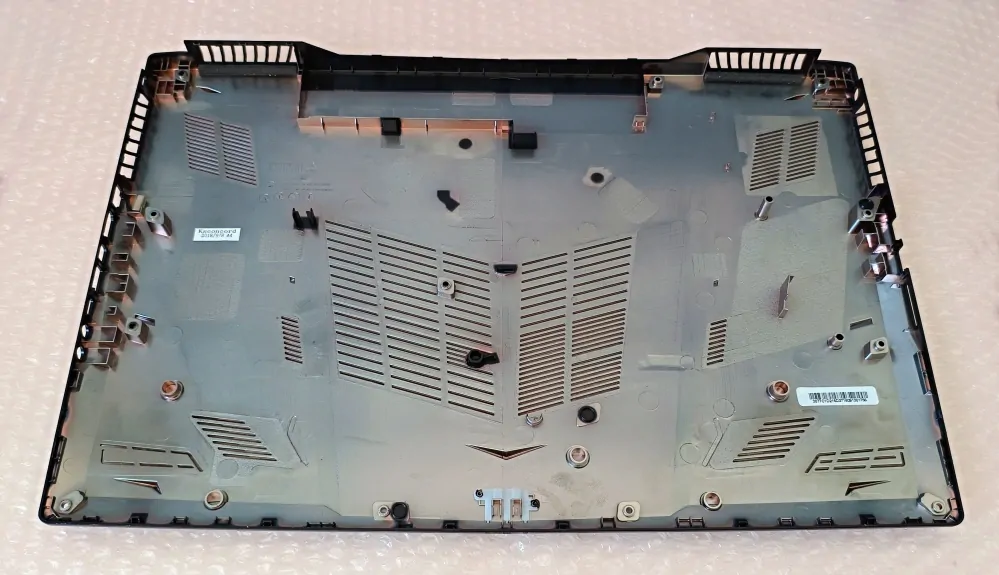 MSI Leopard GP73 8RE bottom case 3077C1D215 SKLADEM