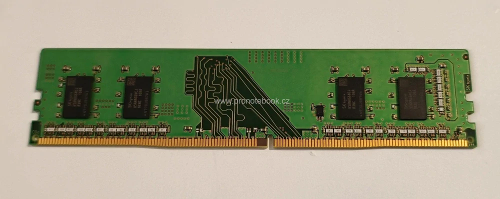 SK Hynix 8GB DDR4 3200MHz HMAA1GU6CJR6N-XN UDIMM PC4-25600 Non-ECC 1Rx16 1.2V CL22 
