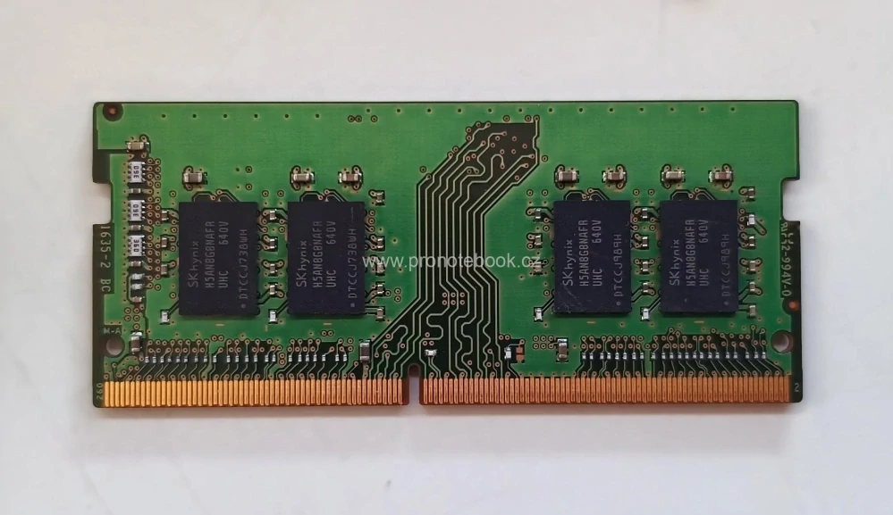 SK hynix HMA81GS6AFR8N-UH 8GB DDR4 260-pin SO-DIMM PC4-19200 2400Mhz CL17 1Rx8 1.2V non-ECC SKLADEM