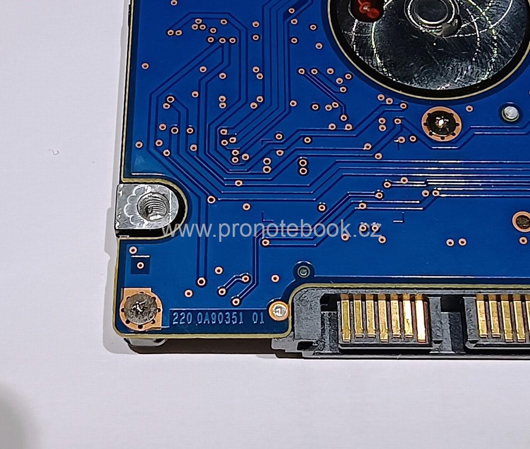 HITACHI – HTS725032A7E630 – 320GB, 7200rpm,  firmware A560, DP/N 0CR6FK, 8MB cache, SATA, 2,5“,  7mm