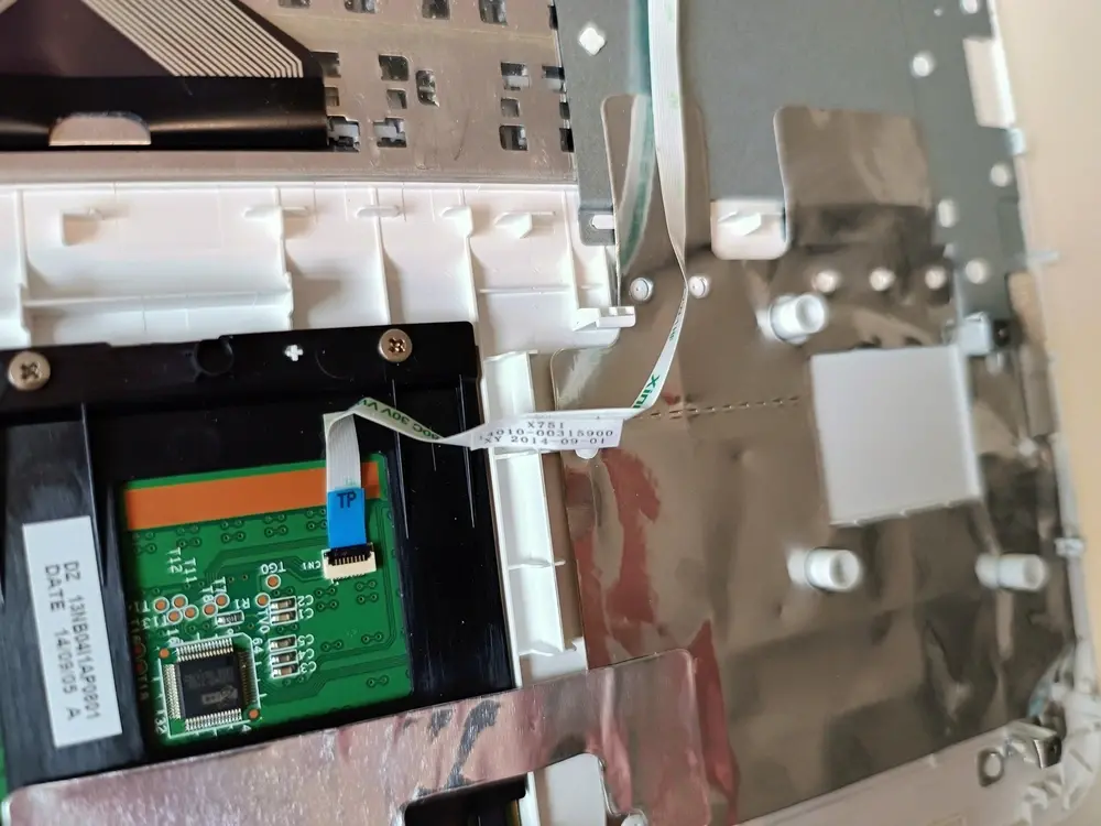 ASUS X751MD Palmrest 13NB04IXP05011, keyboard 0KNB0-610KCZ, touchpad 13NB04I1AP0801 SKLADEM