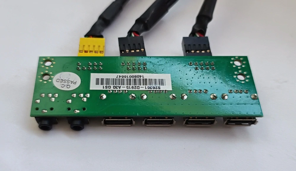 Fujitsu Esprimo E720 PU20FP002G0D S26361-D2915-A30 GS1 Front Panel with Cable SKLADEM