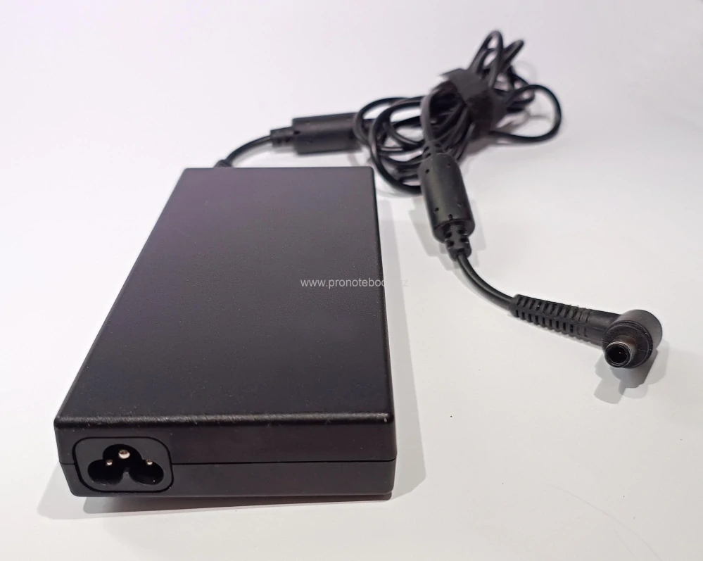 MSI Chicony A15-180P1A REV:02, A180A012L, 19.5V, 9.23A, 180W, 7.4 mm x 5.0 mm SKLADEM